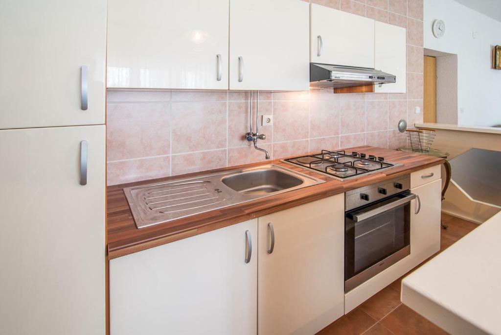 Beljan Apartments Đảo Krk Ngoại thất bức ảnh