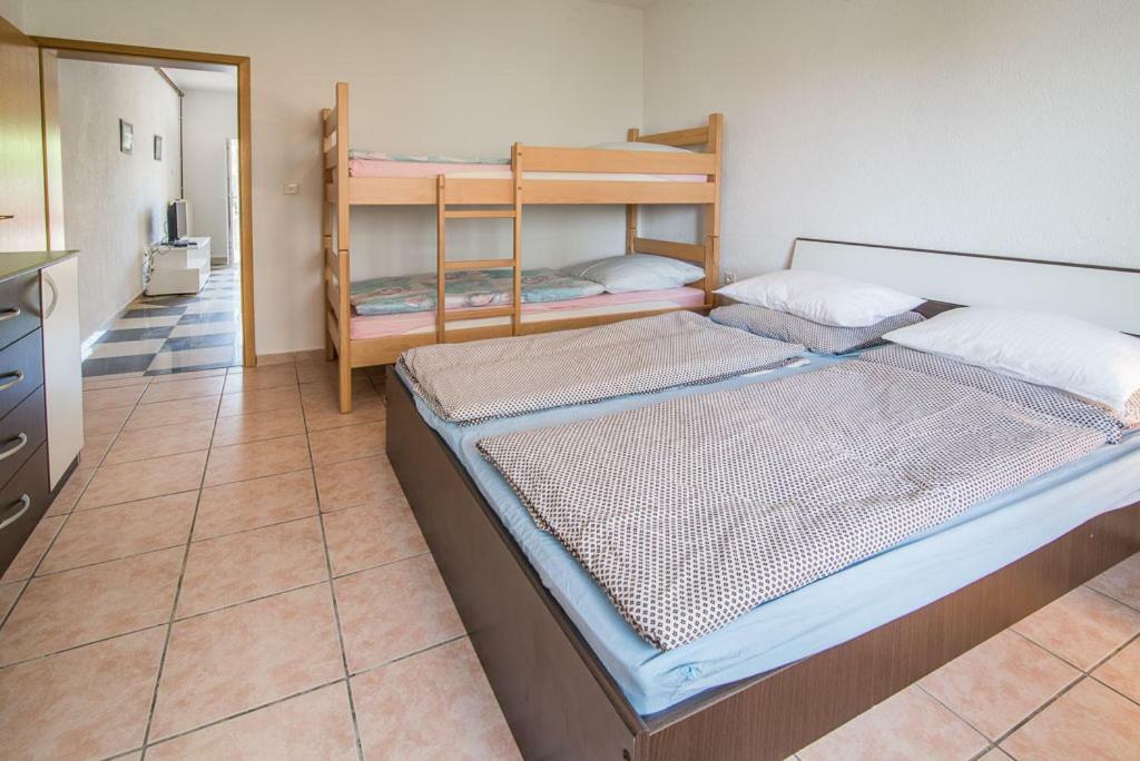 Beljan Apartments Đảo Krk Ngoại thất bức ảnh
