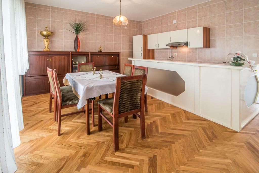 Beljan Apartments Đảo Krk Ngoại thất bức ảnh